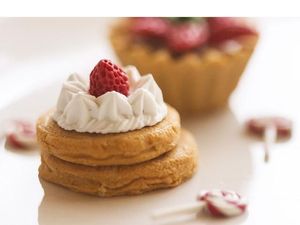 Nyam! 10 Penghapus Bentuk Makanan Ini Sukses Bikin Lapar