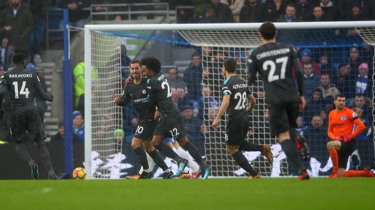 Chelsea unggul 2-0 atas Brighton and Holve Albion di babak pertama (Foto: Hannah McKay/Reuters)