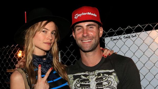 Ini 12 Wanita Cantik dan Hebat yang Eksis di Video Klip Maroon 5