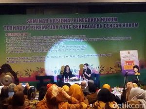 Canda Menteri Susi Saat Mengajak Hakim Perempuan Rajin Masak Ikan