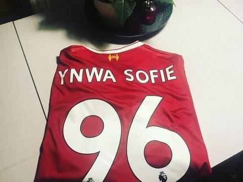 Cinta Mati kepada Liverpool, Suporter Ini Namai Putrinya YNWA