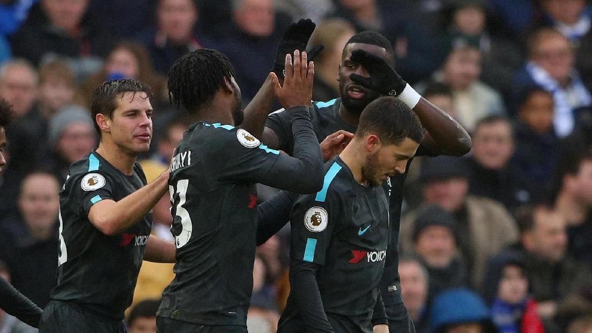 Eden Hazard bikin dua gol dan Chelsea menang 4-0 atas Brighton (Hannah McKay/Reuters)