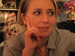 Bikin Cinnamon Roll ala Chef Mario Batali, Twitter Wanita Ini Diretas