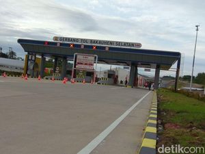 Ke Lampung Via Tol Trans Sumatera, Pemudik: Bagus tapi Minim Lampu Ke Lampung Via Tol Trans Sumatera, Pemudik: Bagus tapi Minim Lampu