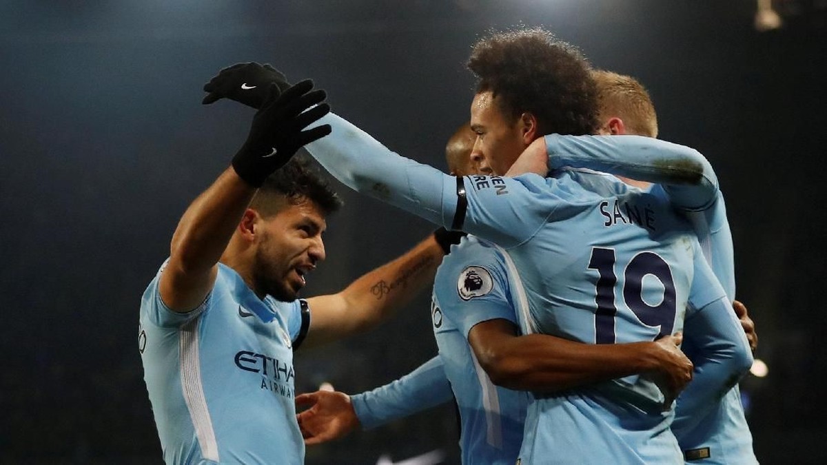 Sergio Aguero membuat hat-trick sempurna (Foto: Lee Smith/Action Images via Reuters)