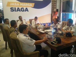 Begini Cara Menhub Pangkas Waktu Tempuh Jakarta-Bandung via Tol