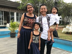 Usaha Ernest Prakasa agar Punya Family Time Meski Sibuk Kerja