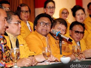 OSO Sebut Cawapres Jokowi di 2019 Larinya Harus Cepat OSO Sebut Cawapres Jokowi di 2019 Larinya Harus Cepat
