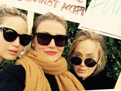 Begini Aksi Adele, Cameron Diaz dan Jennifer Lawrance Demo