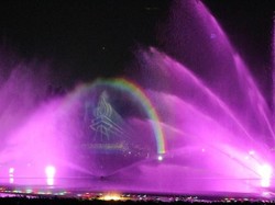 Sudah Lihat Air Mancur Menari di Monas?