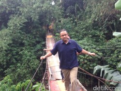 Ganti Jembatan Ngeri di Jagarkasa, Anies:  Siapkan Konstruksi Tepat