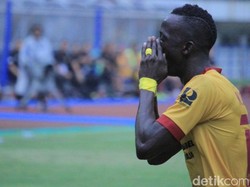 Tak Masalahkan Sorakan Penonton, Konate Cuma Fokus Menangkan Sriwijaya FC