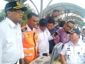 Menhub akan Terapkan Denda Maksimal Bagi Truk Bermuatan Lebih