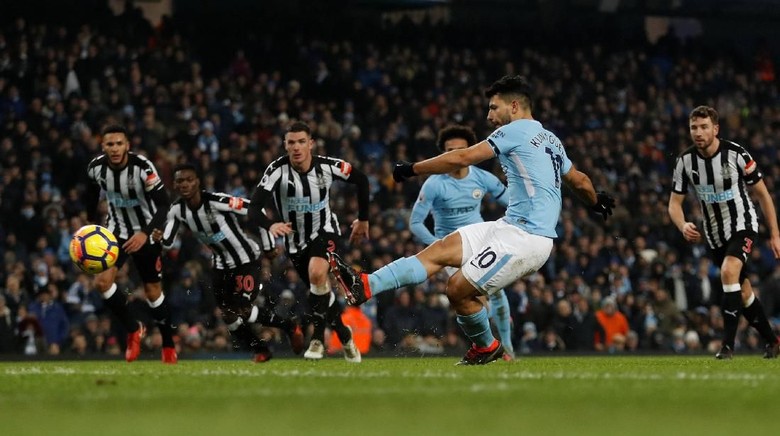 Sergio Aguero Hobi Jebol Gawang Newcastle
