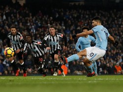 Sergio Aguero Hobi Jebol Gawang Newcastle