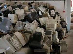 Mendulang Emas dari Sampah