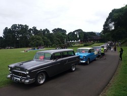 Mobil Kuno Bekas Bung Karno Iringi Pelantikan PPMKI