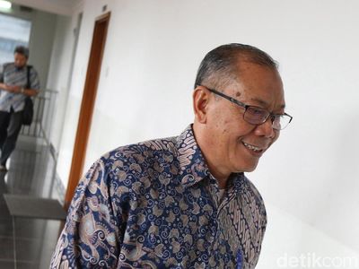 Penyuap Panitera Pengganti PN Jaksel Dibui 2 Tahun 4 Bulan