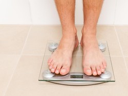 Tubuh Gemuk karena Kebanyakan Air? Ini 5 Kemungkinan Penyebabnya