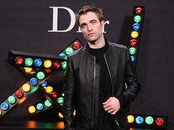 Robert Pattinson Disebut Perankan Batman, Ini Reaksi Netizen