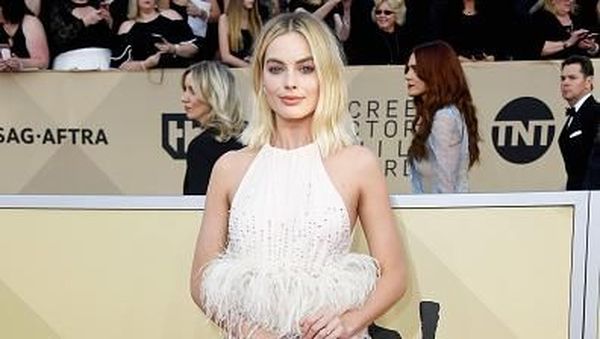 Foto: Deretan Aktris Berbusana Terbaik di SAG Awards 2018