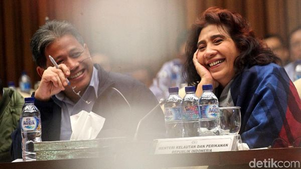 Susi dan Komisi IV DPR Bahas Impor Garam