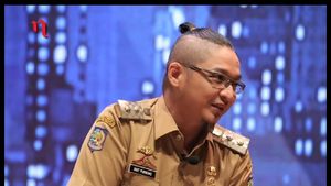 Gaya Tak Biasa Pejabat: Pasha Ungu, Sandiaga, hingga Jokowi