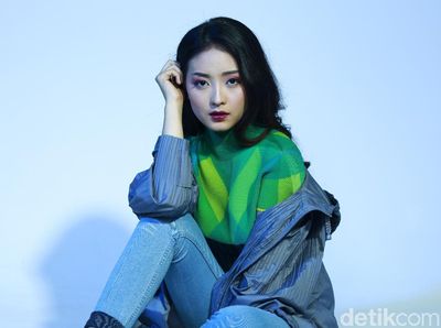 Yuk! Intip Gaya Sporty Natasha Wilona