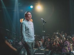 Berkaca-kaca, Ungu Bawakan Lagu Spesial untuk Palu