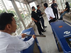 Pelaku Rusak Halte TransJ karena Marah Ditegur Petugas