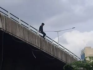 Foto: Ini Flyover yang Jadi Lokasi Pria Lompat di Video Viral