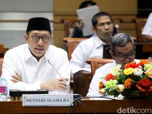 Jemaah Umrah Indonesia Kini Tak Bisa Transit ke Banyak Negara