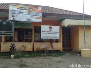 2 Bapaslon Pilwali Probolinggo Serahkan Kekurangan Administrasi