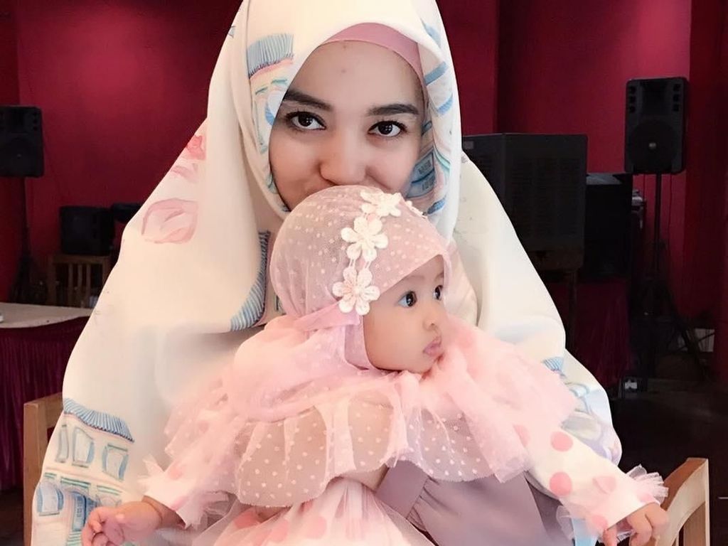 Gemasnya Sabil dan Sabina, Putri Nuri Maulida yang Pakai Hijab