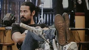 Selain Pasha Ungu, Artis Pria Indonesia Ini Juga Tampil dengan Rambut Man Bun