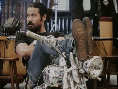 Selain Pasha Ungu, Artis Pria Indonesia Ini Juga Tampil dengan Rambut Man Bun
