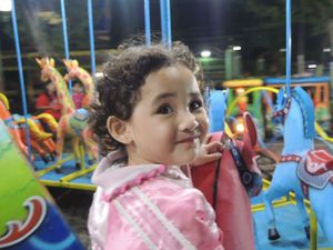 Ini Lakeisha, Bun, si Imut Putri Arumi Bachsin dan Emil Dardak