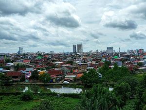 Cuaca Makassar Hari Ini 4 April 2025: Berawan Siang hingga Sore Cuaca Makassar Hari Ini 4 April 2025: Berawan Siang hingga Sore