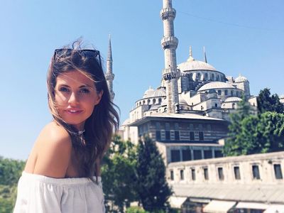 Foto: Liburannya Pramugari Seksi yang Bikin Iri