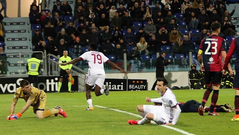 Comeback, Milan Tundukkan Cagliari Comeback, Milan Tundukkan Cagliari