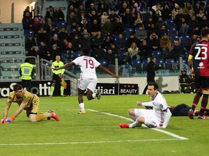 Comeback, Milan Tundukkan Cagliari