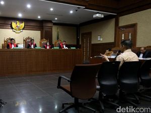 Dapat USD 800 Ribu, Saksi Ini Beli Porsche Rp 2,8 Miliar