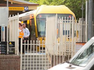 Foto: Kereta yang Kecelakaan di Sydney dan Bikin Penumpang Terbang