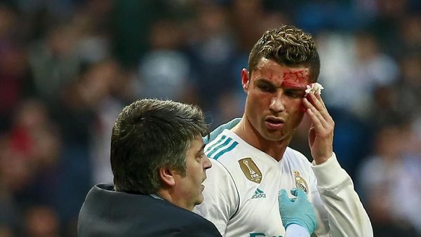 Meme-meme Kocak Cristiano Ronaldo dan Ponsel