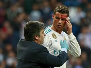 Meme-meme Kocak Cristiano Ronaldo dan Ponsel Meme-meme Kocak Cristiano Ronaldo dan Ponsel