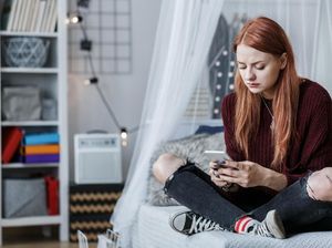 Mengenal dan Mengatasi Kecanduan Smartphone