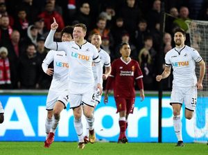 Usai Dibekuk Swansea, Liverpool Juga Dihajar di Dunia Maya