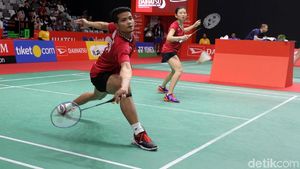 Ricky/Debby Kalahkan Lee Chun Hei/Chau Hoi Wah
