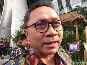 Mega Prediksi Tahun Politik akan Panas, Zulhas: Ini Bukan Lawan Belanda