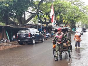 Mengenal Abdul, Penarik Becak Legendaris di Bandung Bergaya Tentara